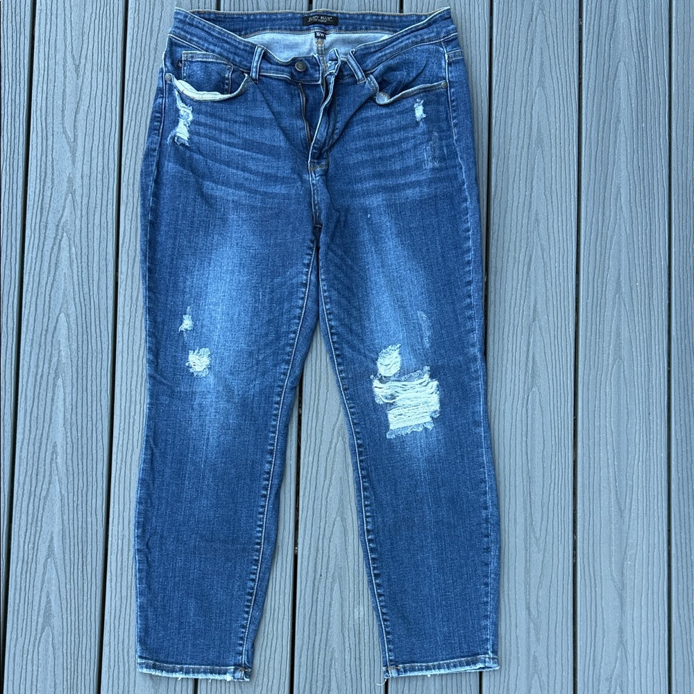 Judy Blue Medium Wash Distressed Boyfriend Jeans